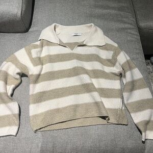 Chic Beige Striped Sweater